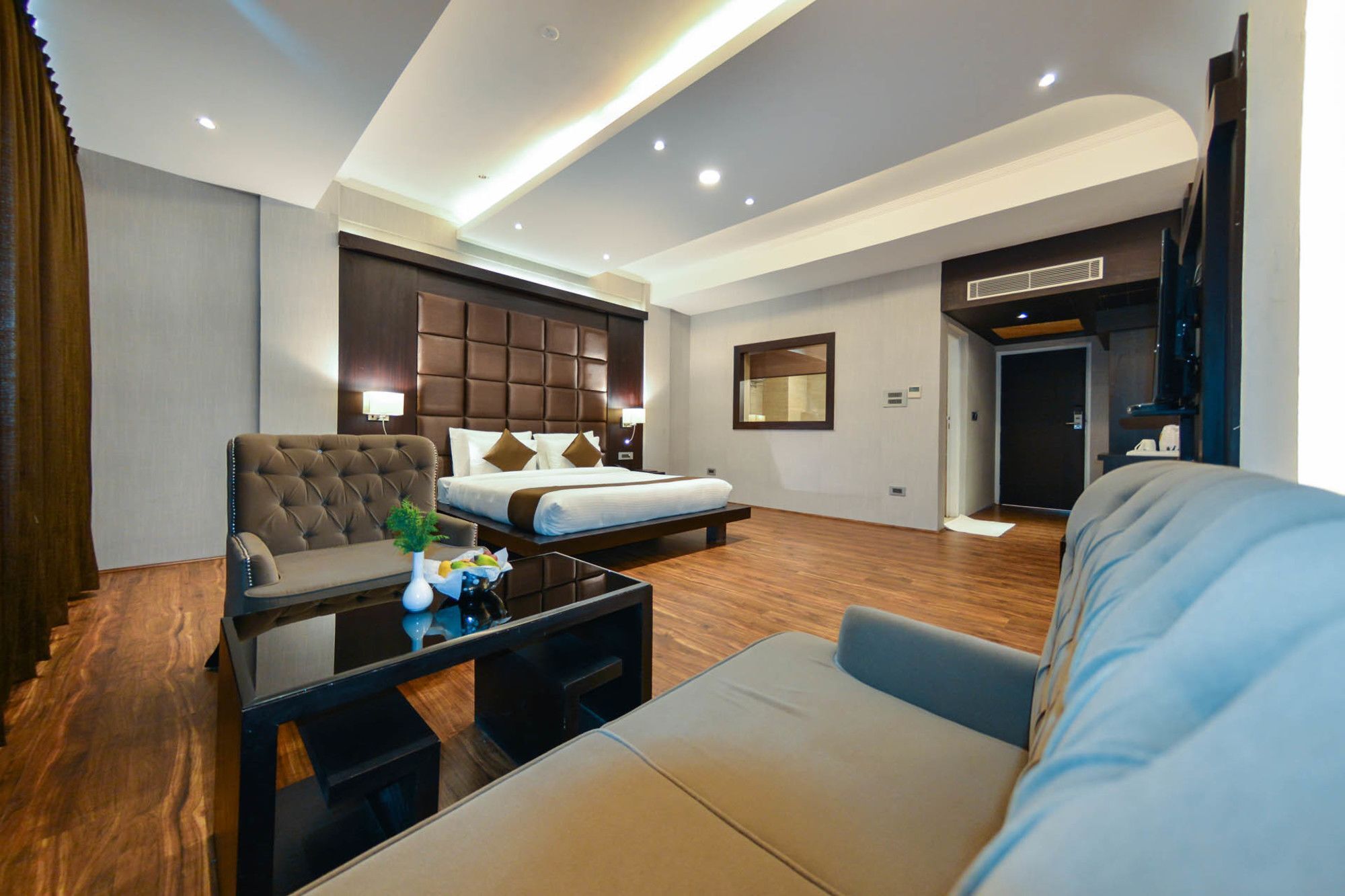 Heritage Luxury Srinagar  Exterior photo